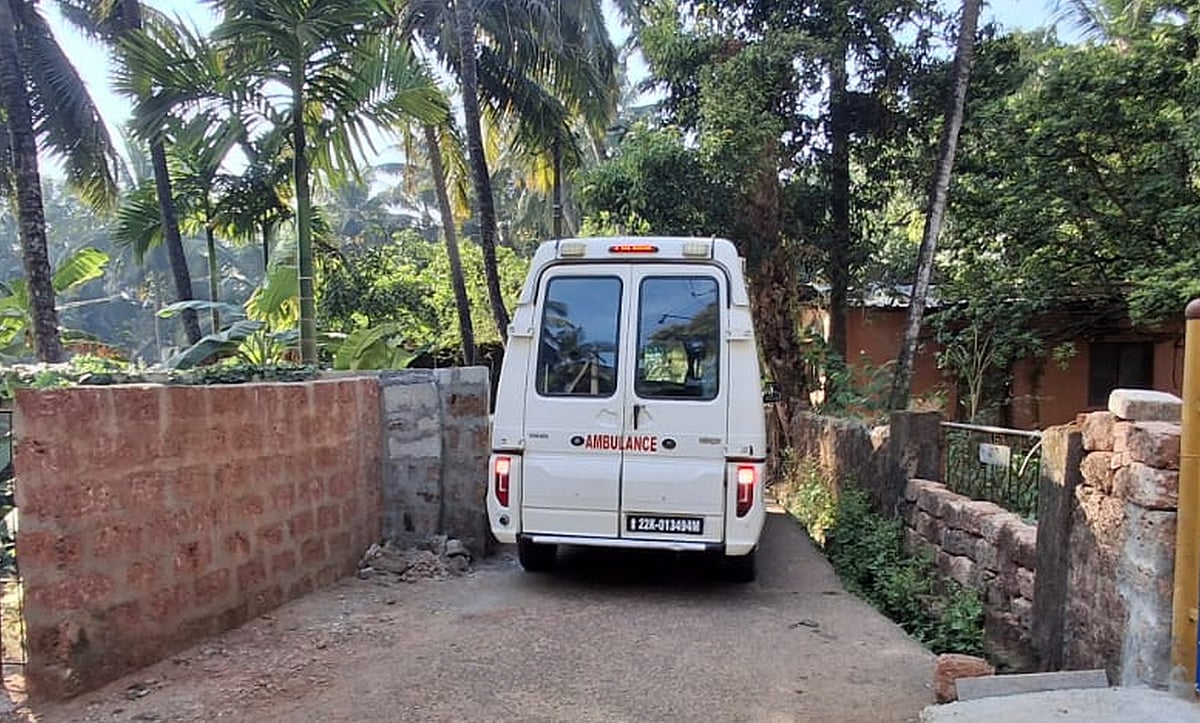 ಕಾರವಾರ: ಬಿಕ್ಕಟ್ಟು ಸೃಷ್ಟಿಸುವ ‘ಇಕ್ಕಟ್ಟು ರಸ್ತೆ’ 