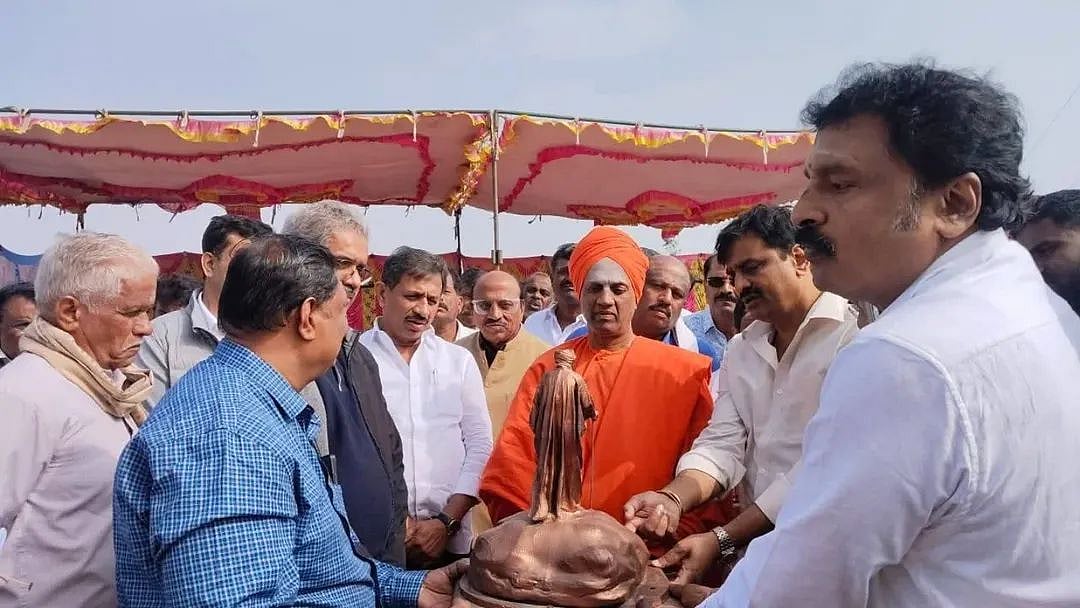 ಶಿವಕುಮಾರ ಶ್ರೀ ಹುಟ್ಟೂರು ಧಾರ್ಮಿಕ ಕೇಂದ್ರವಾಗಲಿ: ಸಿದ್ದಲಿಂಗ ಸ್ವಾಮೀಜಿ