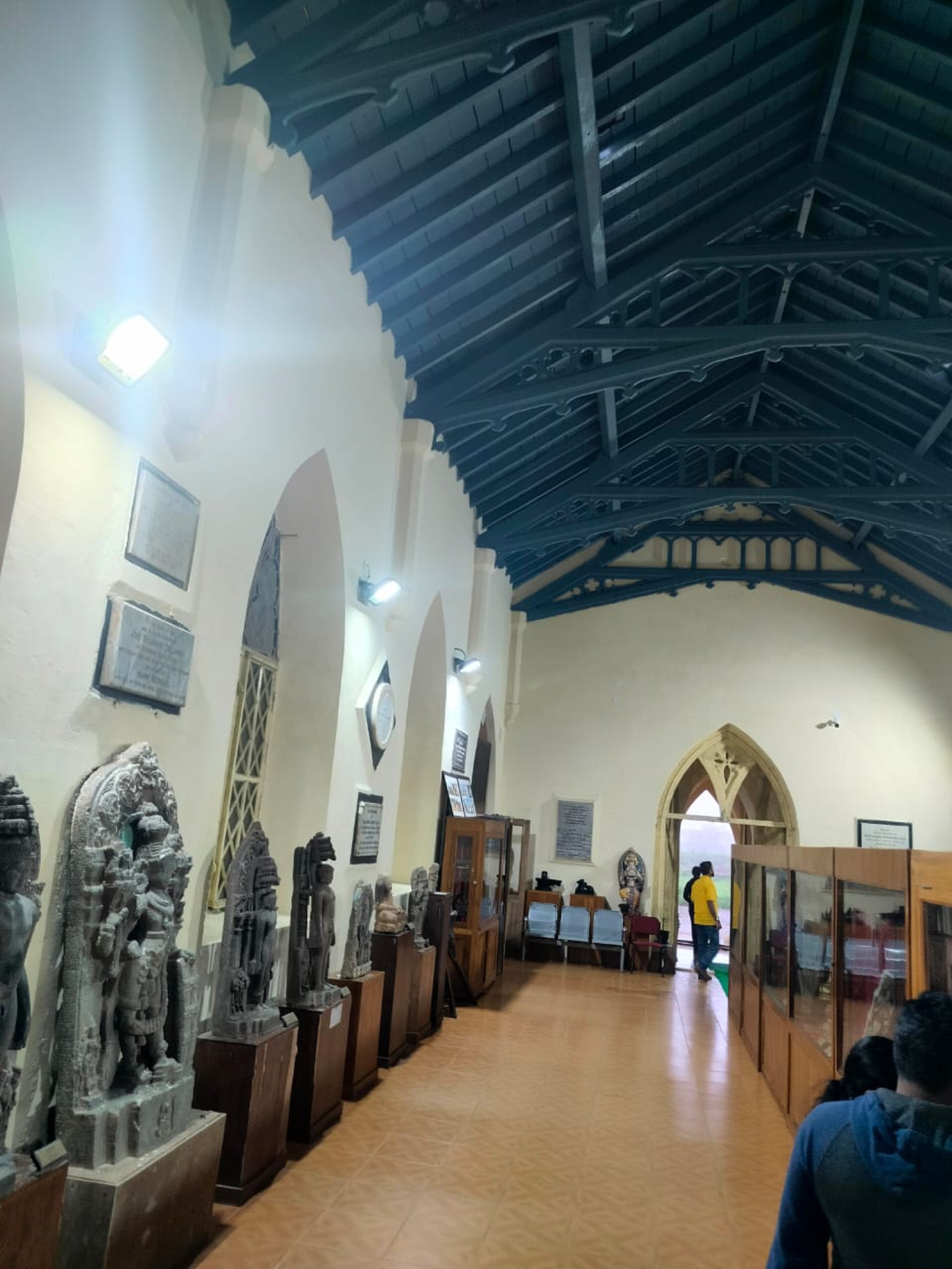 ಮಡಿಕೇರಿಯ ಕೋಟೆ ಒಳಗೆ ಇರುವ ಪುರಾತತ್ವ ಮತ್ತು ಪರಂಪರೆ ಇಲಾಖೆಗೆ ಸೇರಿದ ವಸ್ತುಸಂಗ್ರಹಾಲಯ