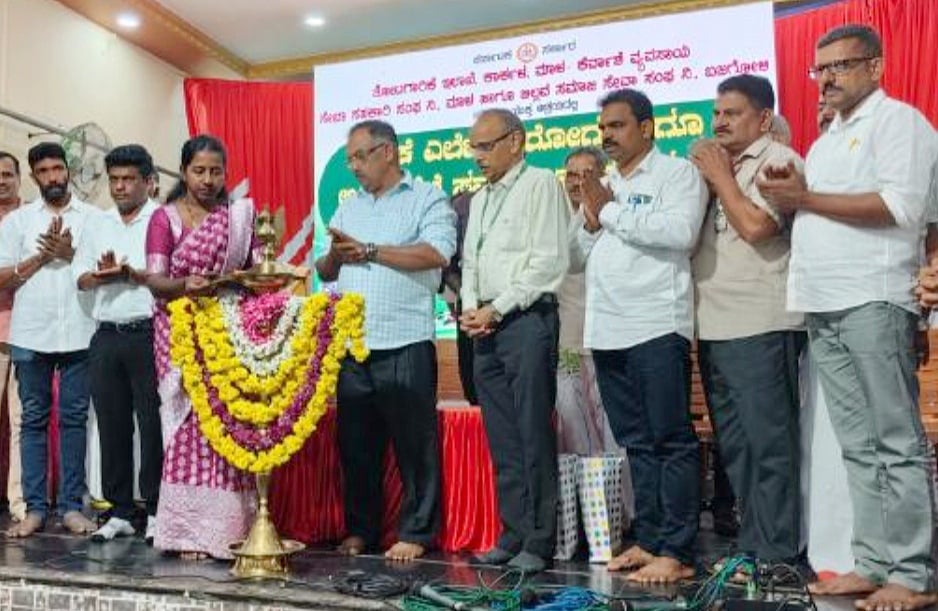  ‘ರೈತರು ತಾಂತ್ರಿಕತೆ ಅಳವಡಿಸಿಕೊಳ್ಳಿ’