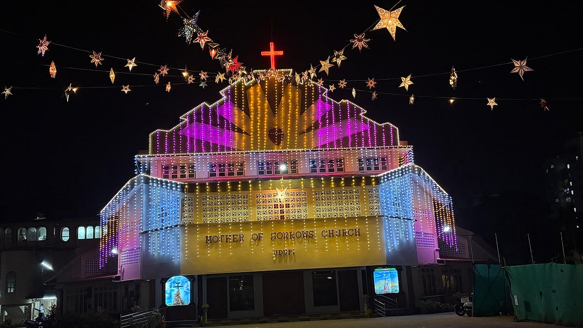 ಕ್ರಿಸ್‌ಮಸ್‌ ಹಬ್ಬ: ಎಲ್ಲೆಲ್ಲೂ ಸಂಭ್ರಮ