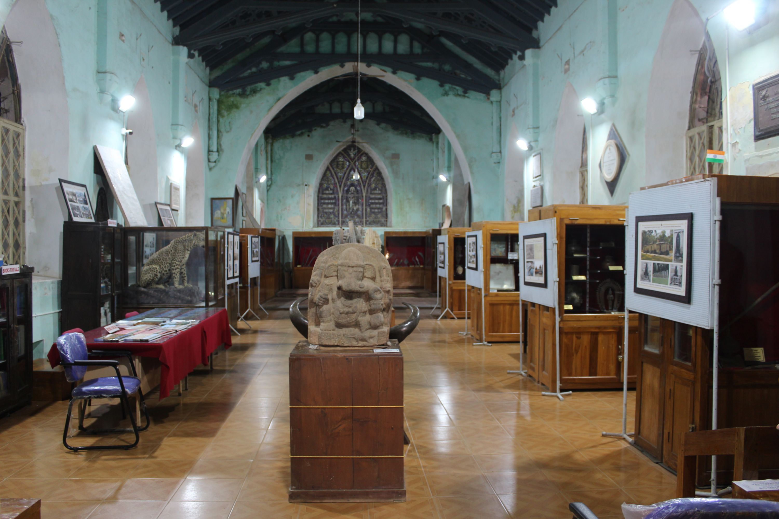 ವಸ್ತುಸಂಗ್ರಹಾಲಯವಾಗಿರುವ ಕೋಟೆಯೊಳಗಿನ ಸೇಂಟ್ ಮಾರ್ಕ್ಸ್‌ ಚರ್ಚ್‌ನ ಒಳಾಂಗಣ