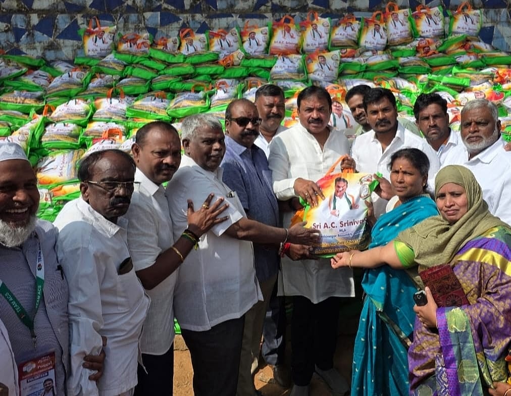 ಕ್ರಿಸ್‌ಮಸ್ ಪ್ರಯುಕ್ತ 10 ಸಾವಿರ ಕುಟುಂಬಗಳಿಗೆ ದಿನಸಿ ಕಿಟ್ ವಿತರಿಸಿದ ಶಾಸಕ