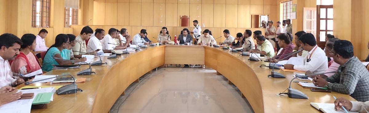 ರಾಮನಗರ | ಆಶ್ರಯ ಯೋಜನೆಯಡಿ ನಿವೇಶನ ಕಲ್ಪಿಸಿ: ಜಿಲ್ಲಾಧಿಕಾರಿ ಯಶವಂತ್ ಸೂಚನೆ