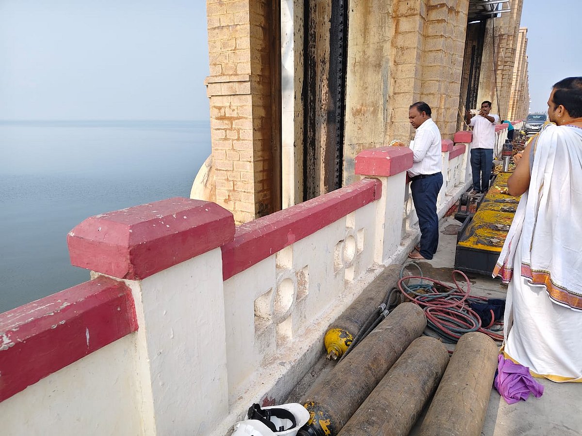 ತುಂಗಭದ್ರಾ: ಕ್ರೆಸ್ಟ್‌ಗೇಟ್ ಅಳವಡಿಸುವ ಕಾರ್ಯ ಆರಂಭ