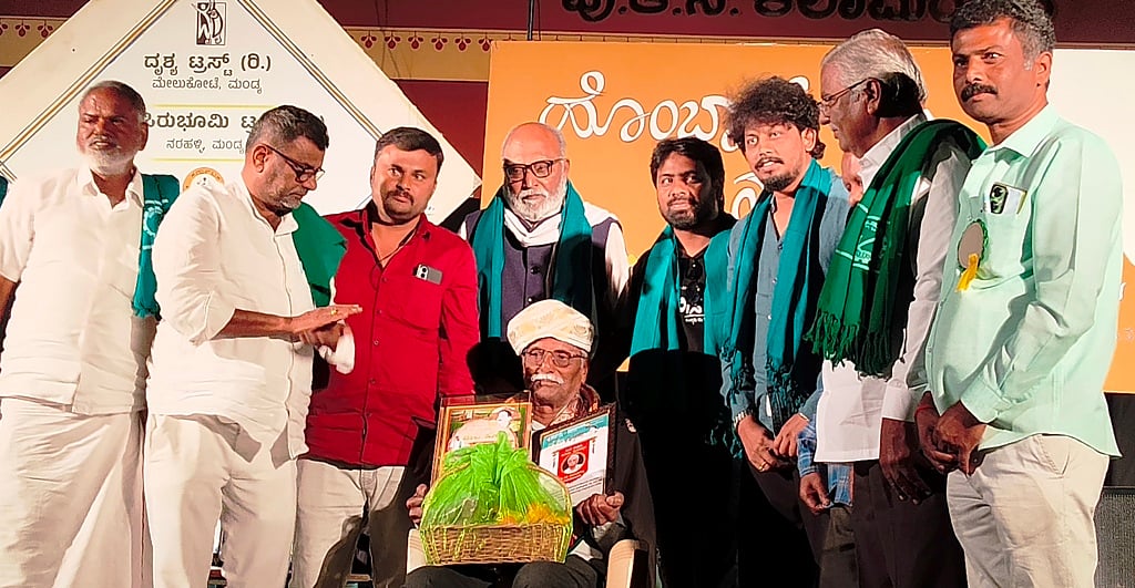 ಬಡವರಿಗೆ ನೆರವು ನೀಡುತ್ತಿದ್ದ ಕೆ.ಎಸ್.ಪುಟ್ಟಣ್ಣಯ್ಯ: ಸ್ವಾಮಿ ಆನಂದ್