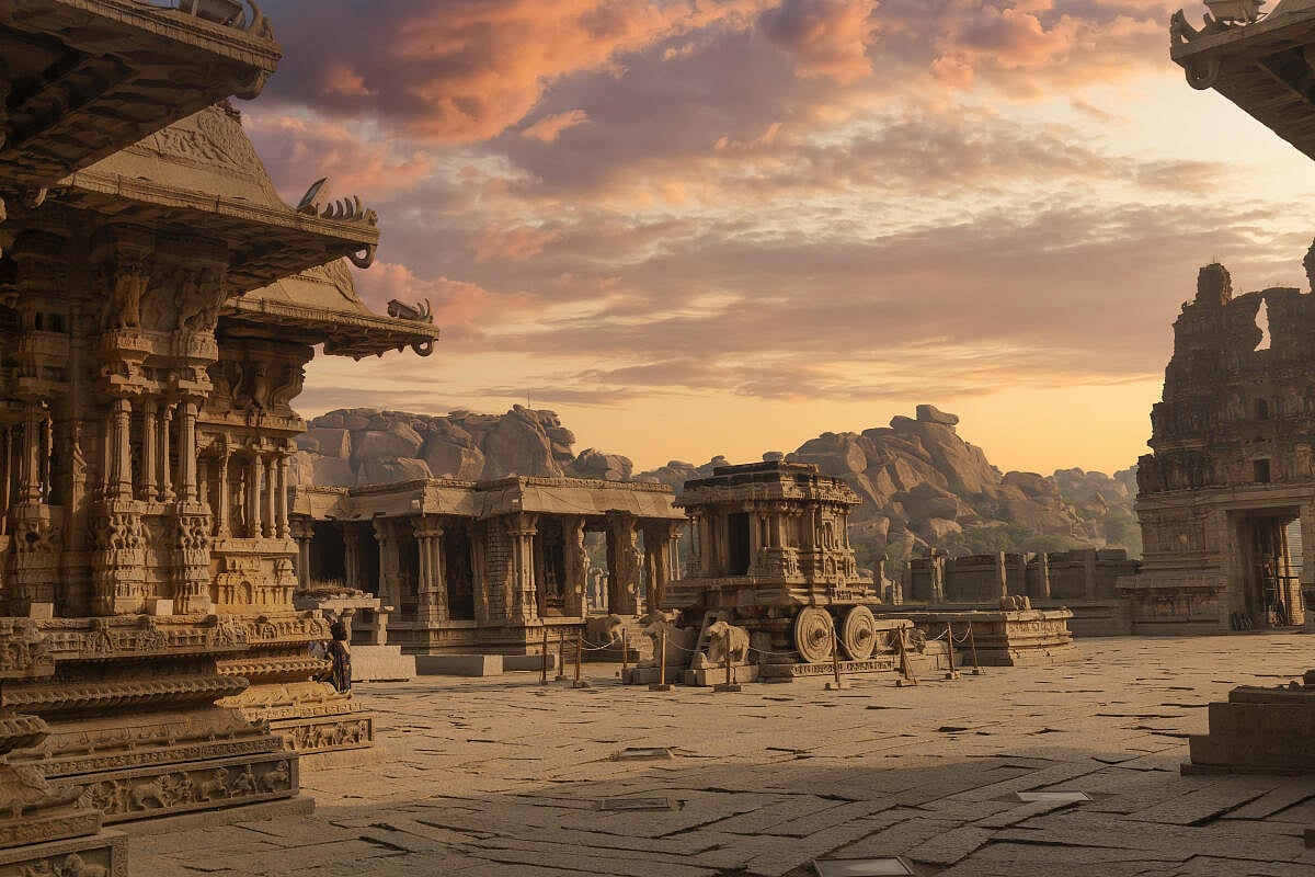 ಹಂಪಿ | ಯುನೆಸ್ಕೊ ಪತ್ರ ತಂದ ಸಂಚಲನ: ತಕ್ಷಣದಿಂದ ಅಕ್ರಮ ಕಟ್ಟಡಗಳ ನೆಲಸಮ?