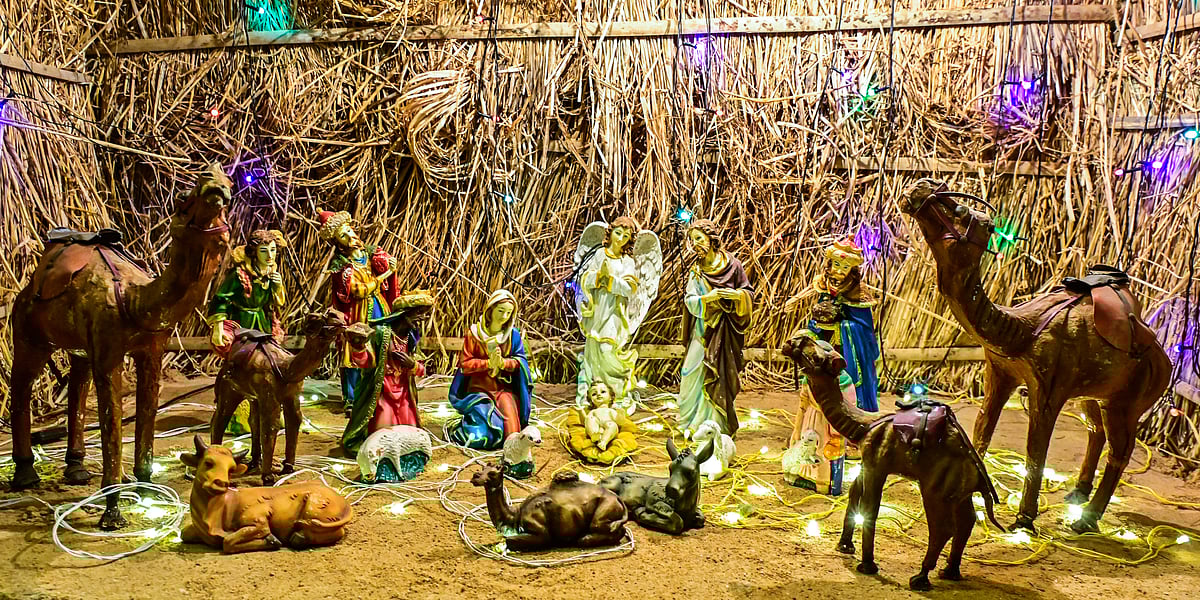 ಕಲಬುರಗಿ: ಯೇಸುವಿನ ಆರಾಧನೆ; ಮನೆ ಮಾಡಿದ ಸಂಭ್ರಮ