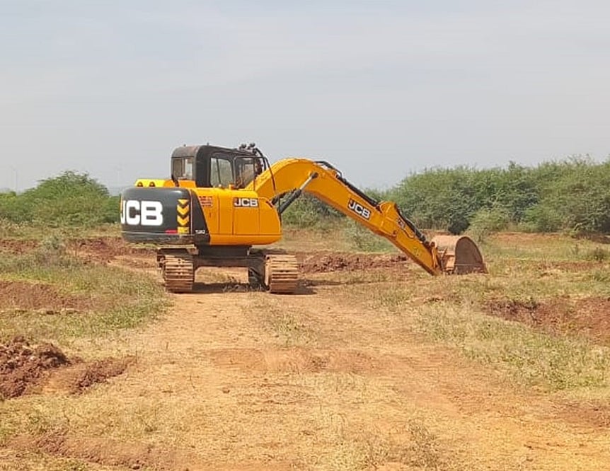 ಚಿತ್ರದುರ್ಗ: ಭೀಮಸಮುದ್ರ ಕೆರೆಯಲ್ಲಿ ಮಣ್ಣು ಮಾರಾಟ ದಂಧೆ