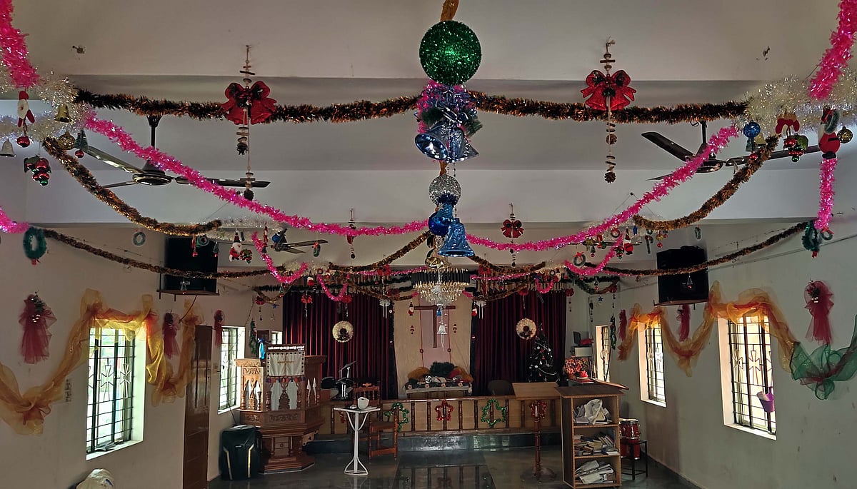 ಬಾಗೇಪಲ್ಲಿ | ಕ್ರಿಸ್ಮಸ್ ಸಂಭ್ರಮ: ಚರ್ಚ್‌ಗಳ ಶೃಂಗಾರ