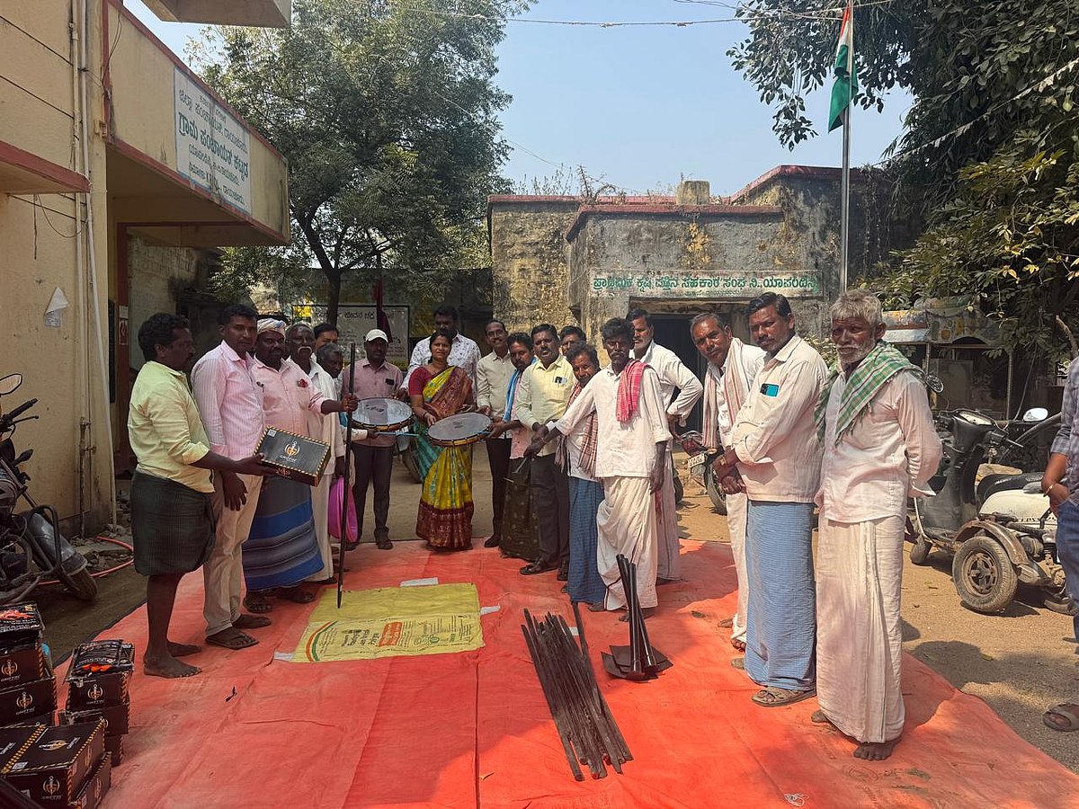 ಮಸಣ ಕಾರ್ಮಿಕರಿಗೆ ಸಾಮಾಗ್ರಿ ವಿತರಣೆ