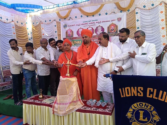 ವಡಗೇರಾ | ಕಣ್ಣುಗಳ ಸಂರಕ್ಷಣೆ ಅತ್ಯಗತ್ಯ: ಕರುಣೇಶ್ವರ ಸ್ವಾಮೀಜಿ