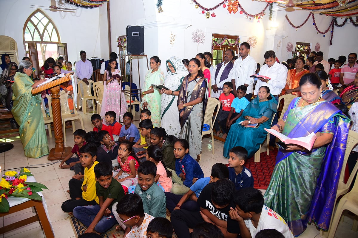 ಕ್ರಿಸ್‌ಮಸ್: ಚರ್ಚ್‌ಗಳಲ್ಲಿ ವಿಶೇಷ ಪ್ರಾರ್ಥನೆ