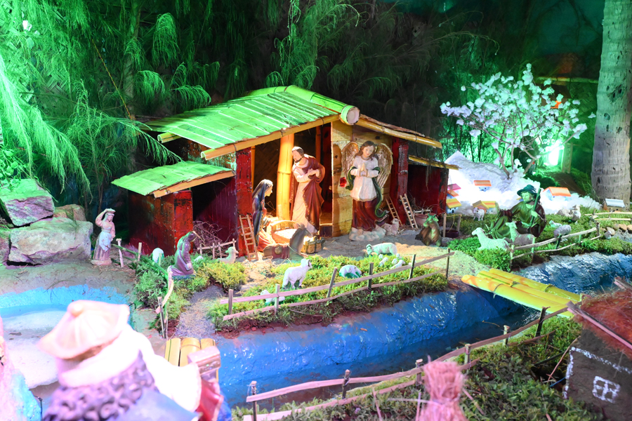 ಬೈಂದೂರು ಚರ್ಚ್‌ನಲ್ಲಿ ನಿರ್ಮಿಸಿರುವ ಗೋದಲಿ