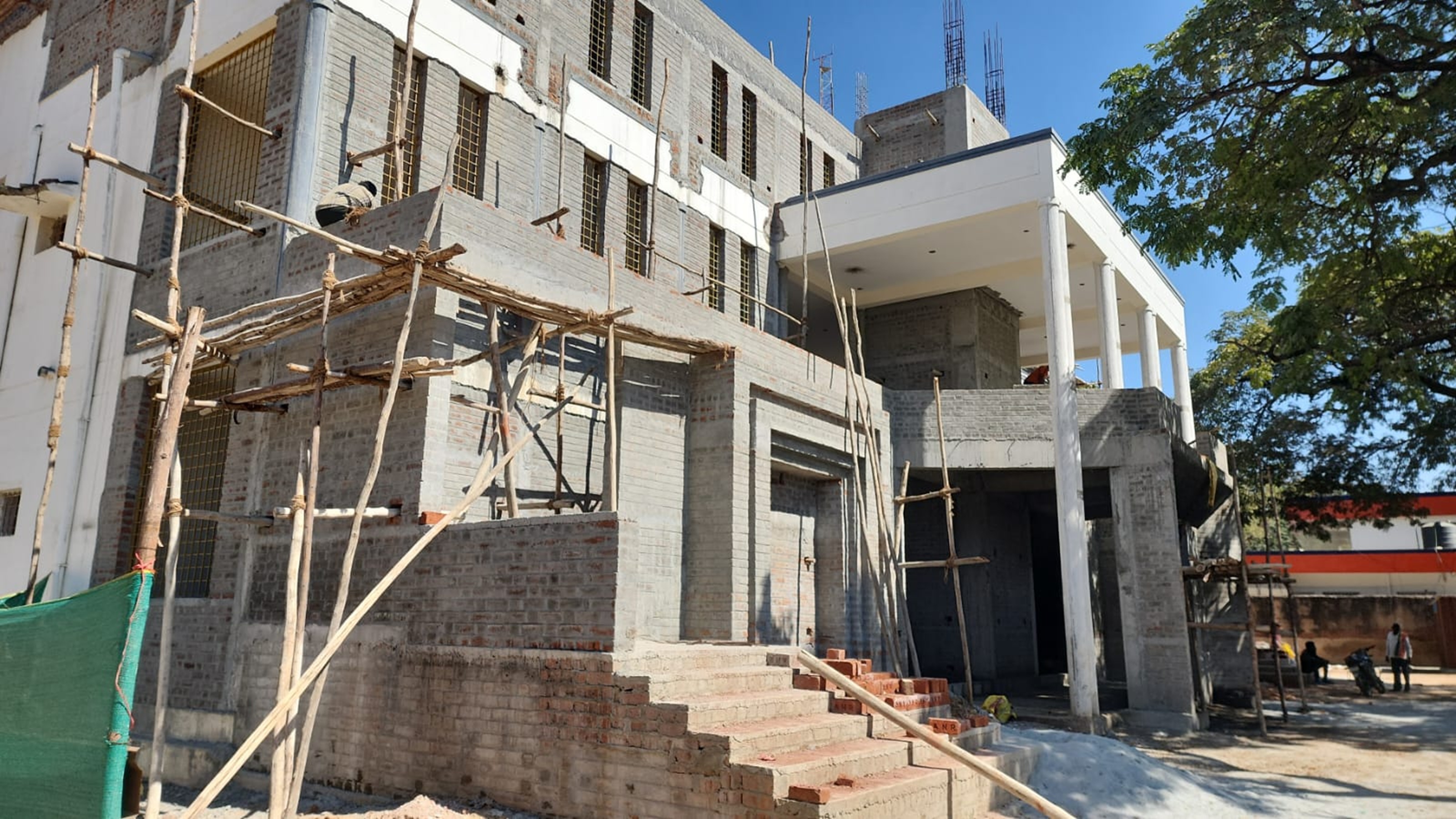 ಚಿಂತಾಮಣಿಯಲ್ಲಿ ನಿರ್ಮಾಣವಾಗುತ್ತಿರುವ ಅಂಬೇಡ್ಕರ್ ಭವನ