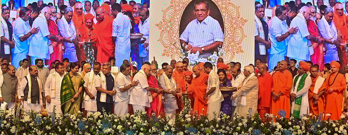 ಶಾಮನೂರಿಗೆ ‘ಕರ್ನಾಟಕ ರತ್ನ’ ಘೋಷಿಸಿ: ಪ್ರಸನ್ನ ರೇಣುಕ ವೀರಸೋಮೇಶ್ವರ ಸ್ವಾಮೀಜಿ 