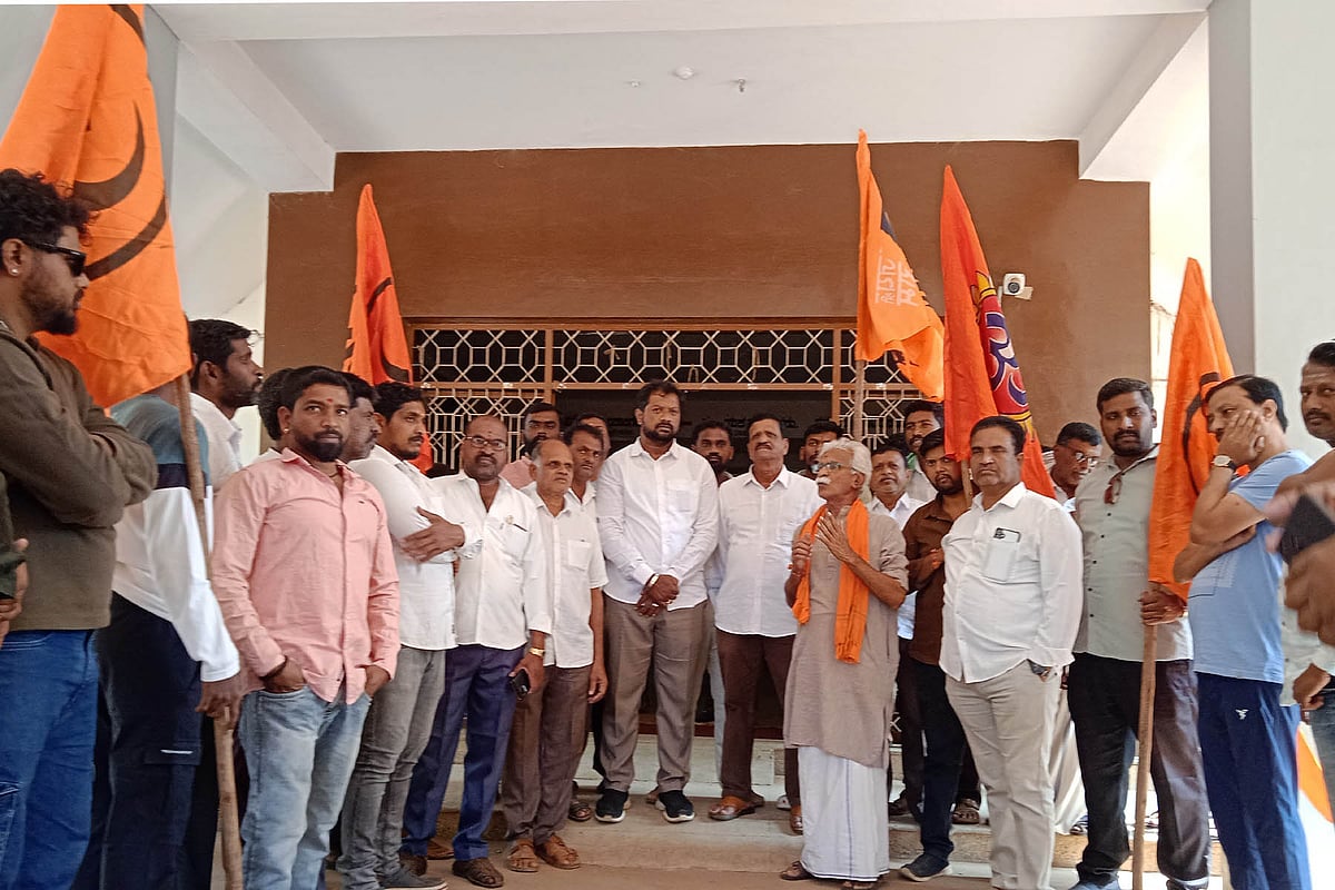 ಬಾಂಗ್ಲಾ ಹಿಂದೂಗಳ ರಕ್ಷಣೆಗೆ ಆಗ್ರಹ: ಚನ್ನಗಿರಿಯಲ್ಲಿ ವಿಎಚ್‌ಪಿ ಪ್ರತಿಭಟನೆ