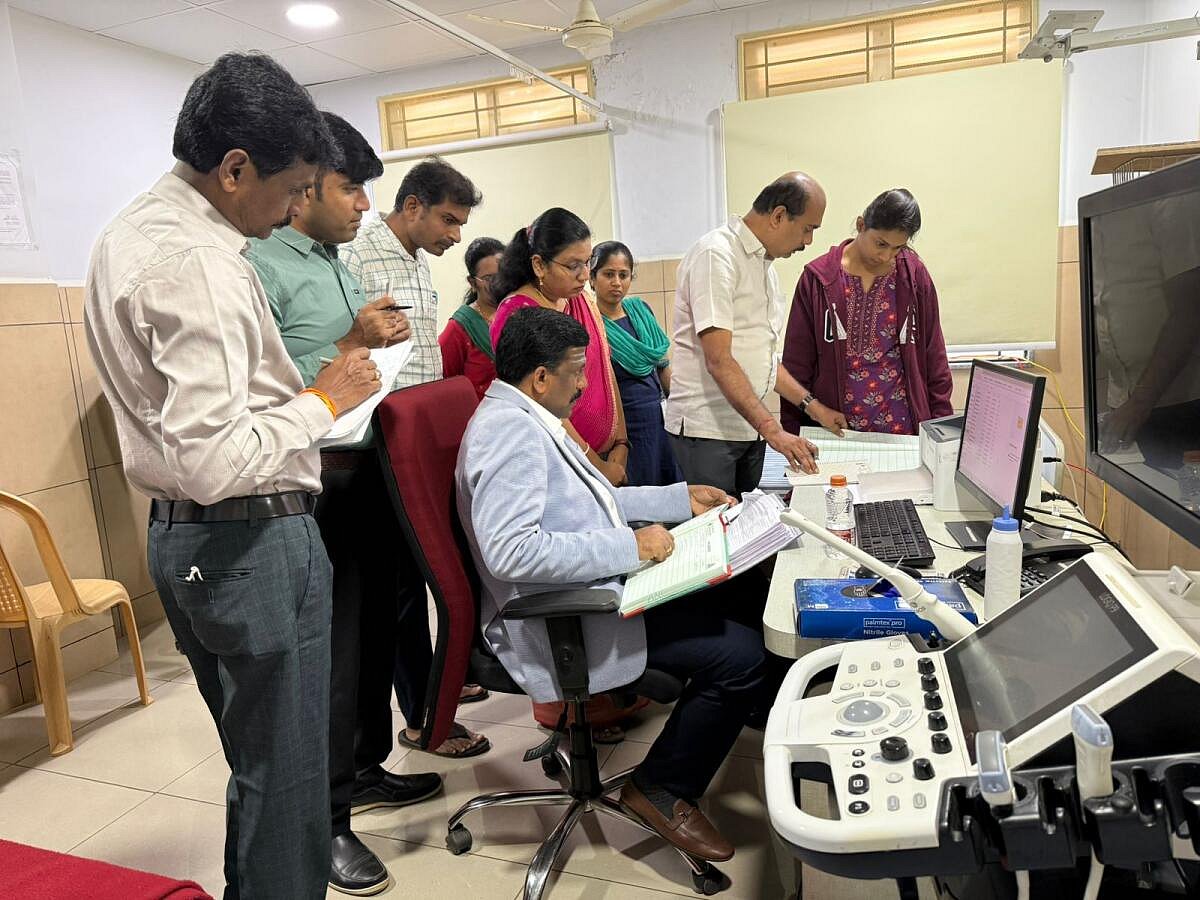 ಚಿಕ್ಕಬಳ್ಳಾಪುರ: ಅರ್ವಿನ್ ಡಯಾಗ್ನೋಸ್ಟಿಕ್, ಜೈನ್ ಆಸ್ಪತ್ರೆಗೆ ನೋಟಿಸ್