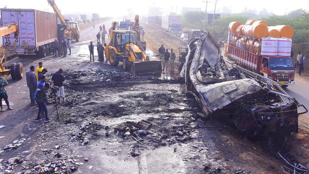 ಚಿತ್ರದುರ್ಗ ಬಸ್ ದುರಂತ: ಬಸ್ ಚಾಲಕ ಮೊಹಮ್ಮದ್ ರಫೀಕ್ ಸಾವು