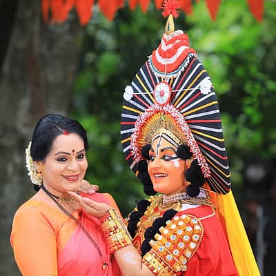 ನಟಿ ಅಂಜಲಿ ಅವರೊಂದಿಗೆ ಪಲ್ಲವಿ ಮತ್ತಿಘಟ್ಟ