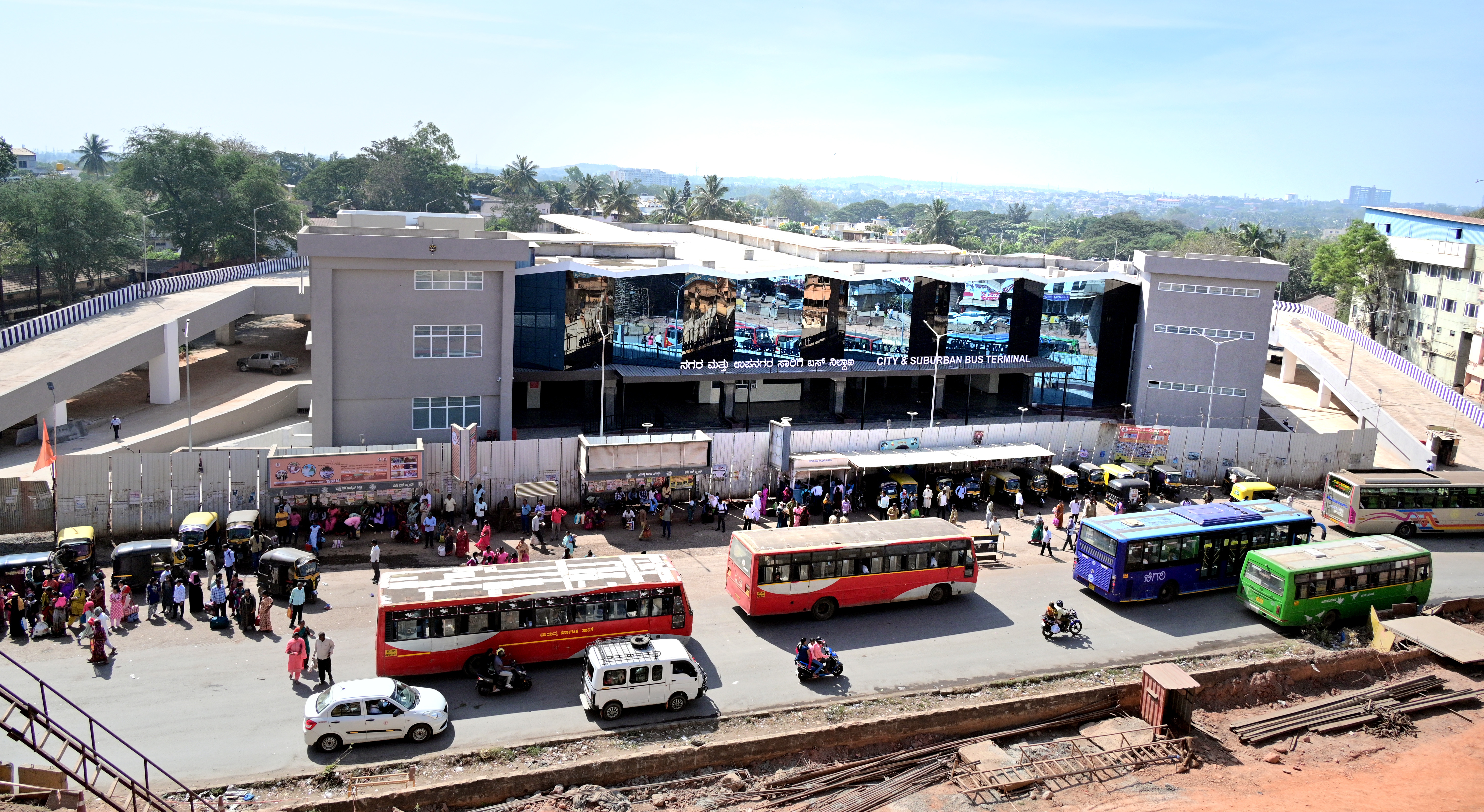 ಹುಬ್ಬಳ್ಳಿ ರಾಣಿ ಚನ್ನಮ್ಮ ವೃತ್ತದ ಬಳಿ ನವೀಕೃತಗೊಂಡ ಹಳೇ ಬಸ್ ನಿಲ್ದಾಣ 