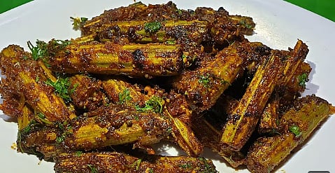 ಸಾಂಬರ್ ಮಾತ್ರವಲ್ಲ, ಸುಲಭವಾಗಿ ಹೀಗೆ ತಯಾರಿಸಿ  ರುಚಿಯಾದ ನುಗ್ಗೆಕಾಯಿ ಪಲ್ಯ