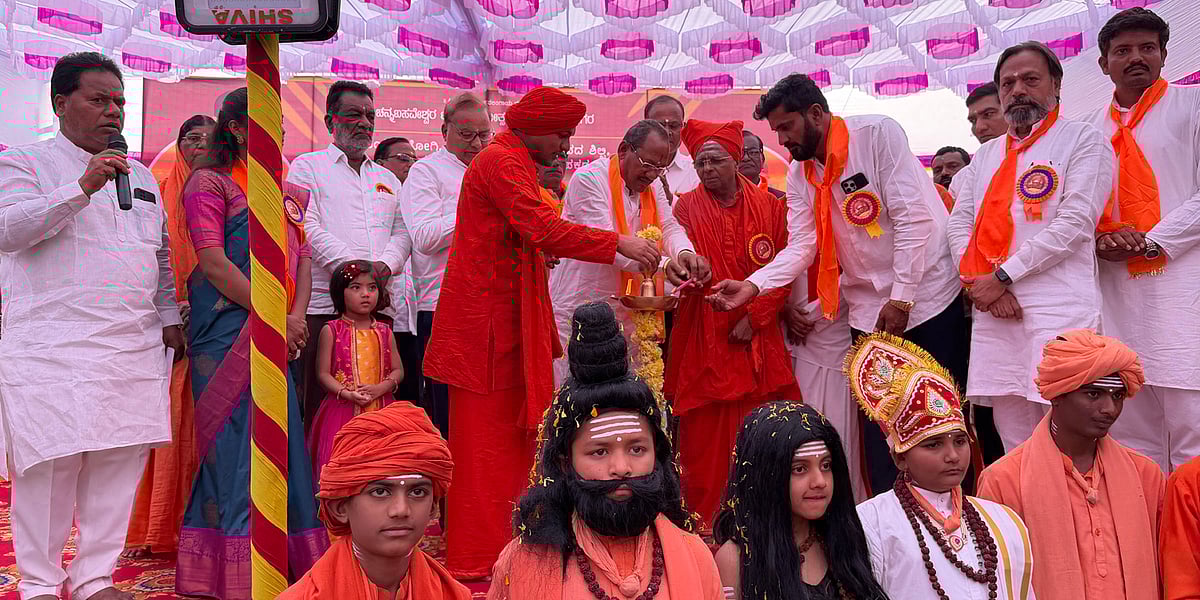 ಕಮಲನಗರ | ಚನ್ನಬಸವ ಪಟ್ಟದ್ದೇವರಿಂದ ಶೈಕ್ಷಣಿಕ ಕ್ರಾಂತಿ: ಶಾಸಕ ಪ್ರಭು ಚವ್ಹಾಣ್