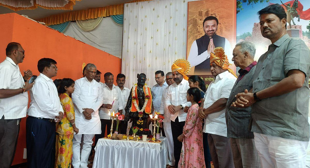 ಶಿಕ್ಷಣಕ್ಕೆ ಹೆಚ್ಚಿನ ಆದ್ಯತೆ ನೀಡಿ: ಸಚಿವ ಸಂತೋಷ ಲಾಡ್