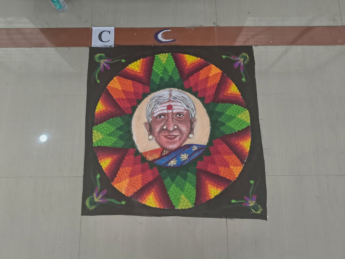 16ನೇ ಅಂತರ ಕಾಲೇಜುಗಳ ಯುವಜನೋತ್ಸವ: ಮಣ್ಣಿನಲ್ಲಿ ಅರಳಿದ ತಾಯಿ–ಮಗು