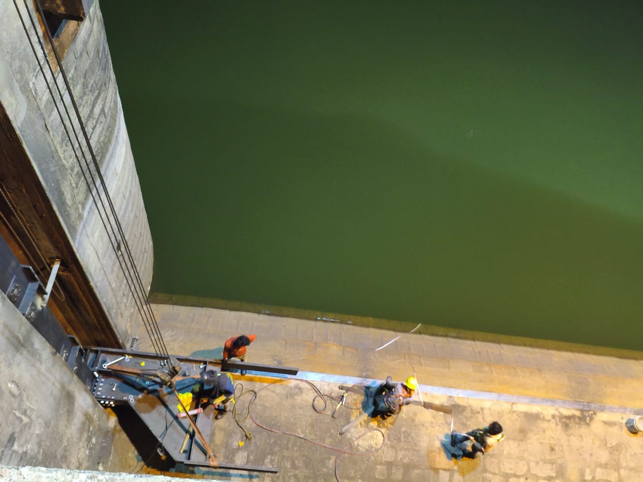 ತುಂಗಭದ್ರಾ ಅಣೆಕಟ್ಟೆಯ 18ನೇ ಗೇಟ್‌ ಅಳವಡಿಕೆಯಾಗುವ ಸ್ಥಳ ಶನಿವಾರ ಈ ರೀತಿ ಕಾಣಿಸಿತು –ಪ್ರಜಾವಾಣಿ ಚಿತ್ರ