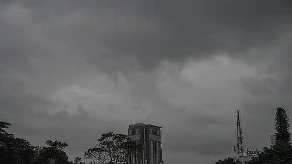 ಚಳಿಗಾಲದಲ್ಲಿ ಮಿತಿ ಮೀರಿದ ಚಳಿ, ಬೇಸಿಗೆಯಲ್ಲಿ ದಾಖಲೆಯ ಶಾಖ: ಏನಾಗಿದೆ ಬೆಂಗಳೂರಿಗೆ