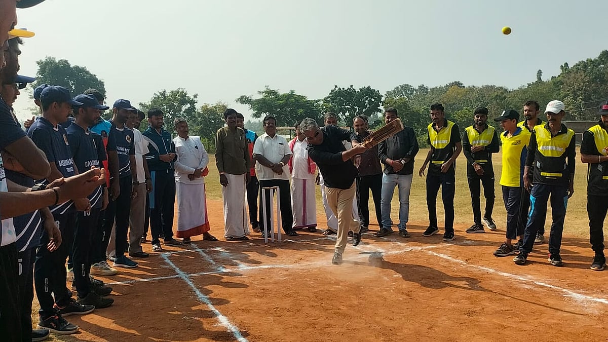 ಮನಸ್ಸು ಒಗ್ಗೂಡಿಸುವ ಕ್ರೀಡೆ: ಪ್ರಸಾದ್