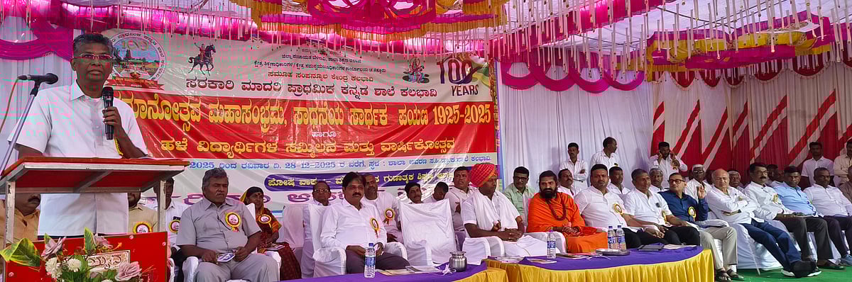 ಸರ್ಕಾರಿ ಶಾಲೆ ಉಳಿಸಲು ಬದ್ಧ: ಸಚಿವ ಸತೀಶ ಜಾರಕಿಹೊಳಿ ಭರವಸೆ