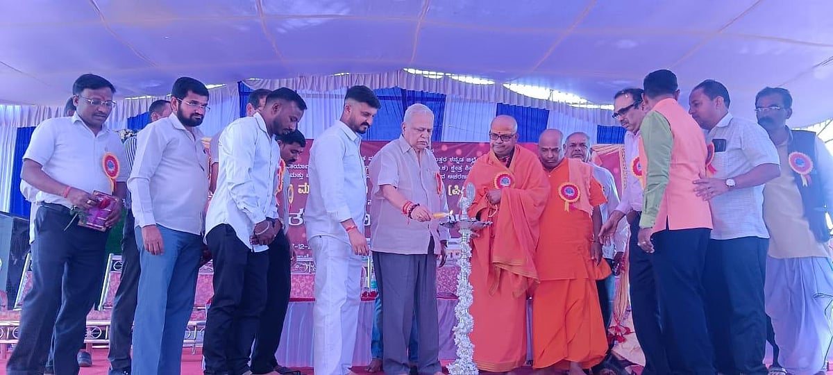 ಪ್ರತಿಯೊಬ್ಬ ಮಕ್ಕಳು ಶಿಕ್ಷಣ ಪಡೆಯಿರಿ: ಶಾಸಕ ಆರ್‌.ವಿ.ದೇಶಪಾಂಡೆ