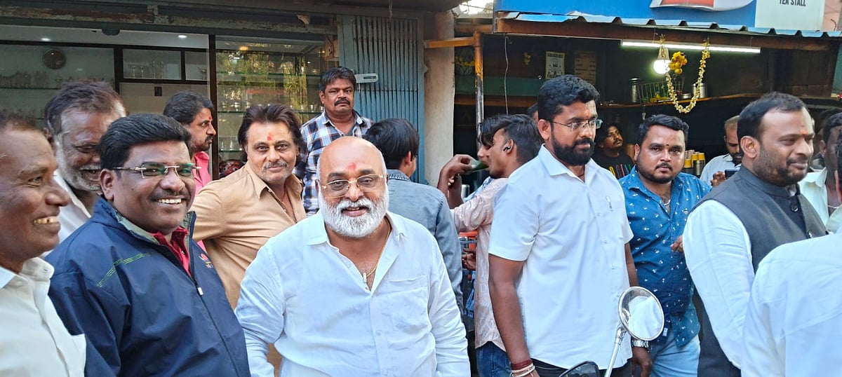 ಮಾಲೂರು:  ತಾತ್ಕಾಲಿಕ ಬಸ್ ನಿಲ್ದಾಣದಲ್ಲಿ ಇಲ್ಲ ಸೌಲಭ್ಯ 