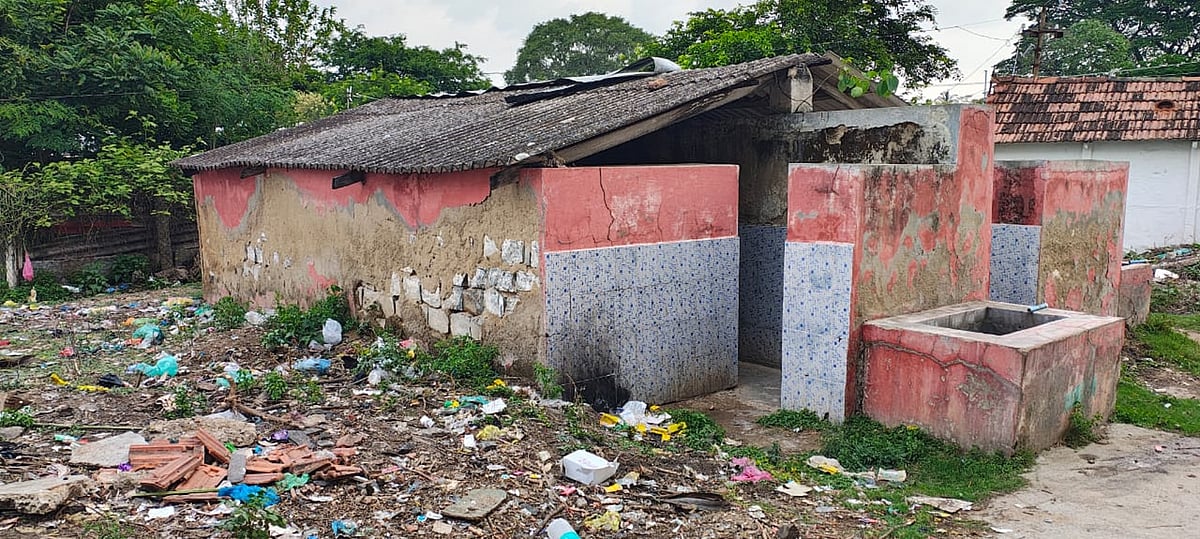 ಕೆಜಿಎಫ್‌ | ಮೈನಿಂಗ್ ಪ್ರದೇಶ: ಬಯಲು ಶೌಚಾಲಯವೇ ಗತಿ