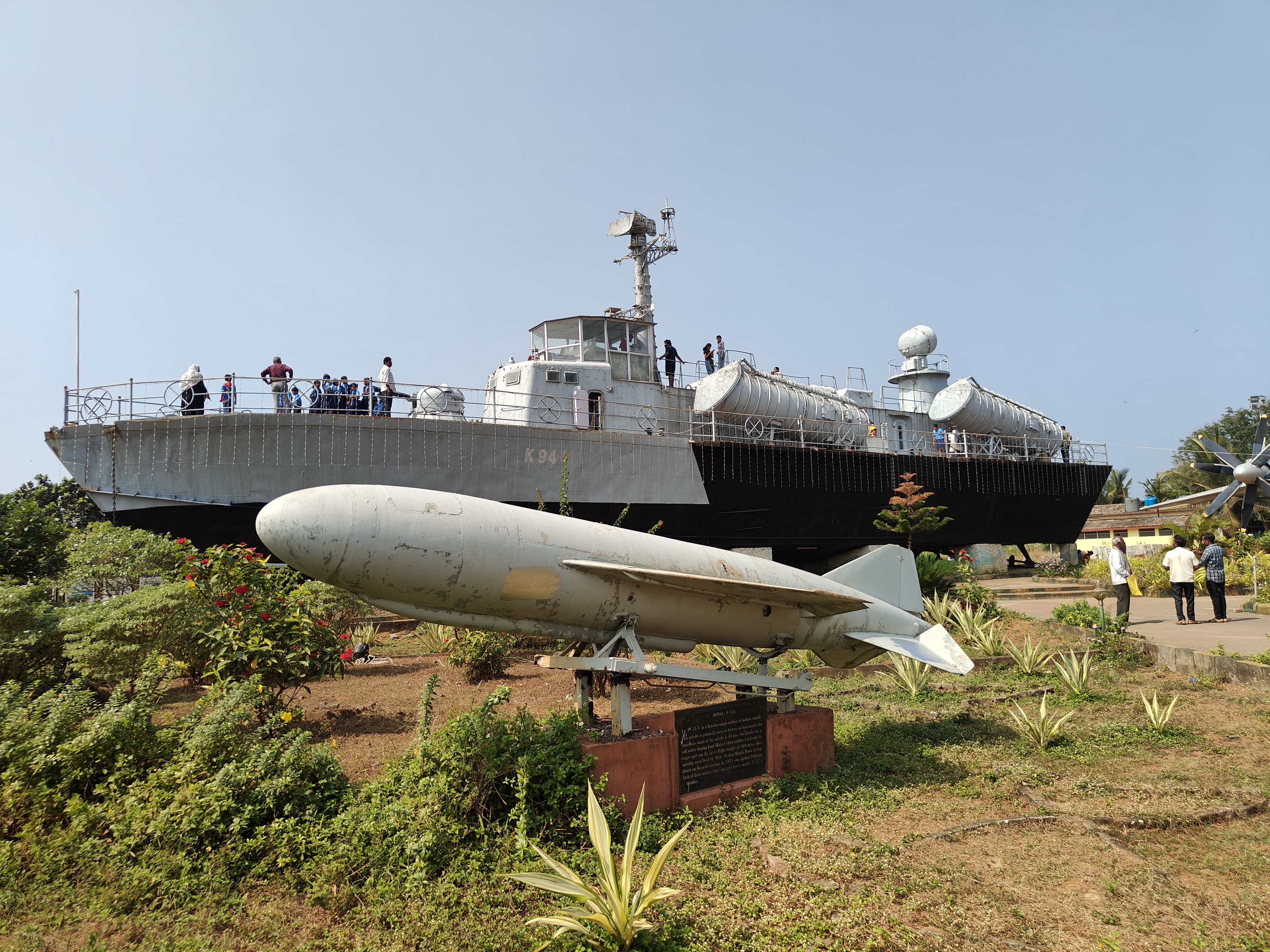 ಐಎನ್ಎಸ್ ಚಪಲ್ ಯುದ್ಧನೌಕೆ ವಸ್ತುಸಂಗ್ರಹಾಲಯದ ಎದುರು ಇರುವ ‘ಪಿ15 ಯು’ ಕ್ಷಿಪಣಿ.