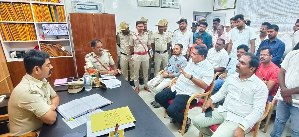 ಪುಂಡರ ಉಪಟಳ: ಕ್ರಮ ಜರುಗಿಸಿ