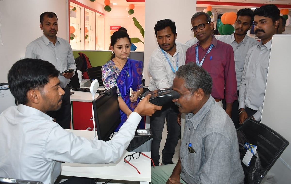 ಆಧಾರ್‌ ಸೇವೆ, ಶುಲ್ಕಪಟ್ಟಿ ಅಂಟಿಸಿ; ಜಿಲ್ಲಾಧಿಕಾರಿ ದಿವ್ಯಪ್ರಭು 