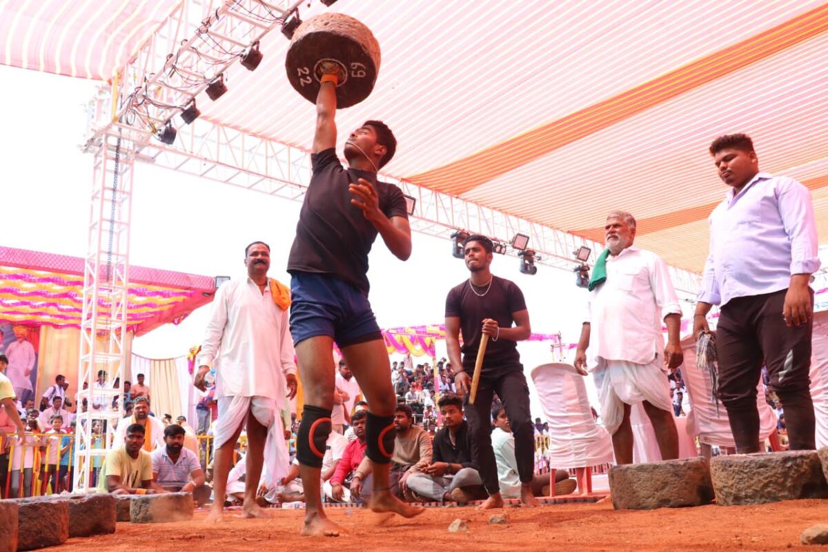 ರನ್ನ ವೈಭವದಲ್ಲಿ ನಡೆದ ಸಾಹಸ ಕ್ರೀಡೆ ದೃಶ್ಯ