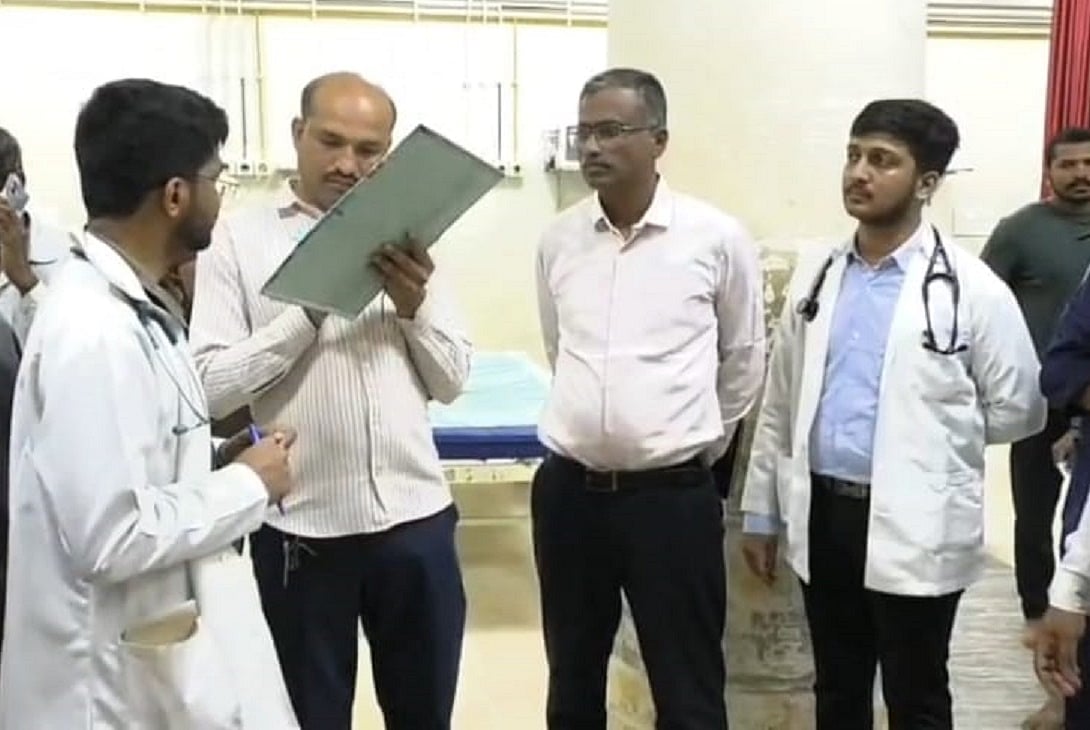 ಹುಬ್ಬಳ್ಳಿ | ಔಷಧಿ ಅಲೆದಾಟ; ಲೋಕಾಯುಕ್ತ ಪರಿಶೀಲನೆ