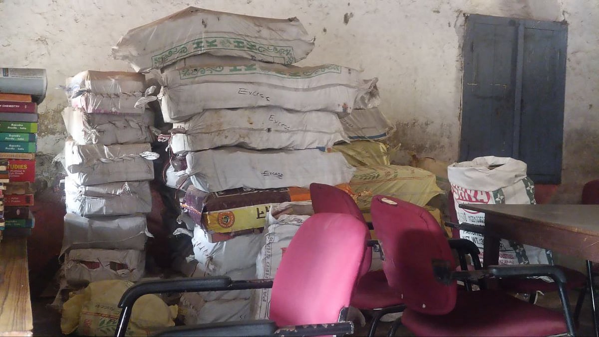 ಚಿಕ್ಕೋಡಿ| ಜ್ಞಾನಕ್ಕೂ ಅವಕಾಶವಿಲ್ಲ; ಇಂದಿರಾ ಕ್ಯಾಂಟಿನೂ ಇಲ್ಲ!