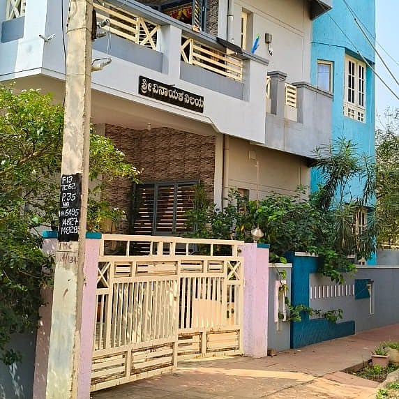 ಹಗರಿಬೊಮ್ಮನಹಳ್ಳಿ ಬಿಡಿಸಿಸಿ ಬ್ಯಾಂಕ್ ಮೇಲ್ವಿಚಾರಕ ಮನೆ ಮೇಲೆ ಲೋಕಾಯುಕ್ತ ದಾಳಿ