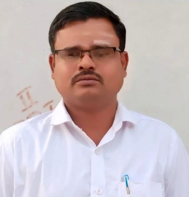 ಮಂಜುನಾಥ ಬೆನಕನವಾರಿ ಗ್ರಾಮ ಪಂಚಾಯ್ತಿ ಅಧ್ಯಕ್ಷ ಲಕ್ಕಲಕಟ್ಟಿ.