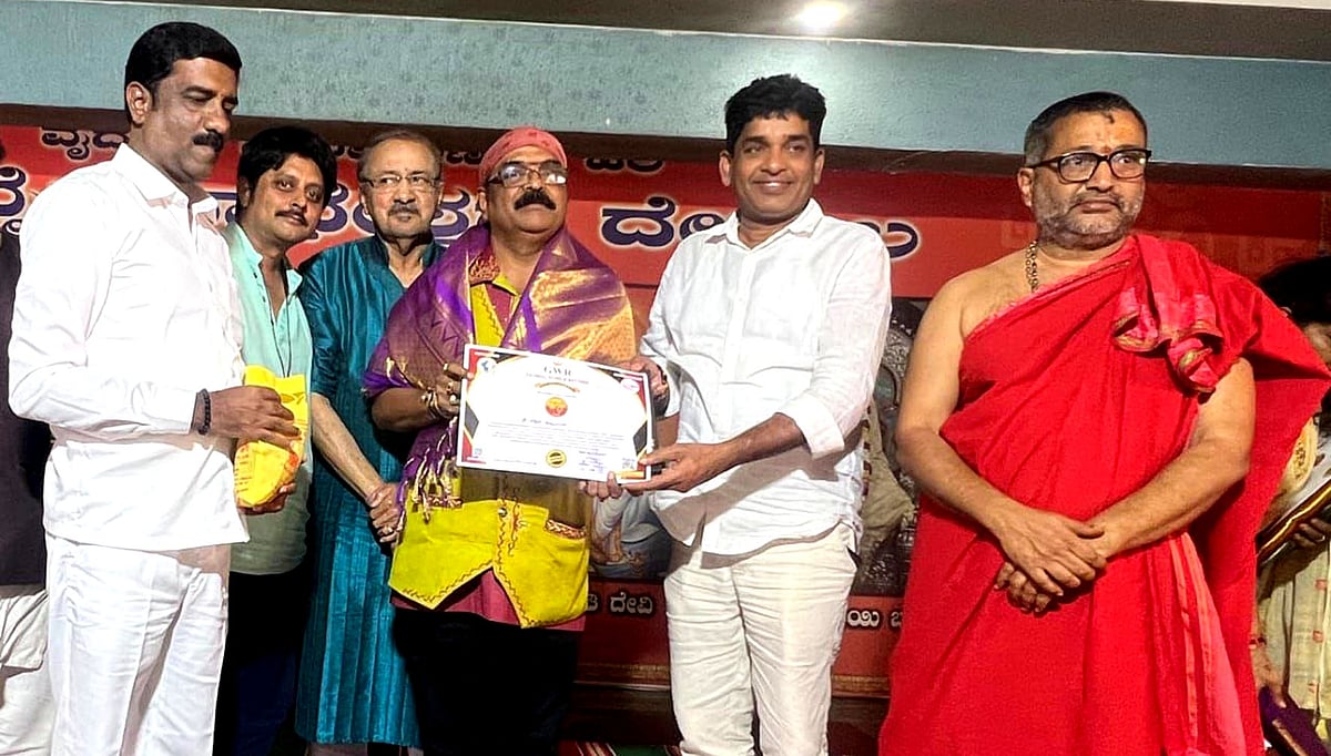 ಗಾಯಕ ಕಿಕ್ಕೇರಿ ಕೃಷ್ಣಮೂರ್ತಿಗೆ ಗ್ಲೋಬಲ್ ವಿಶ್ವದಾಖಲೆ ಗೌರವ