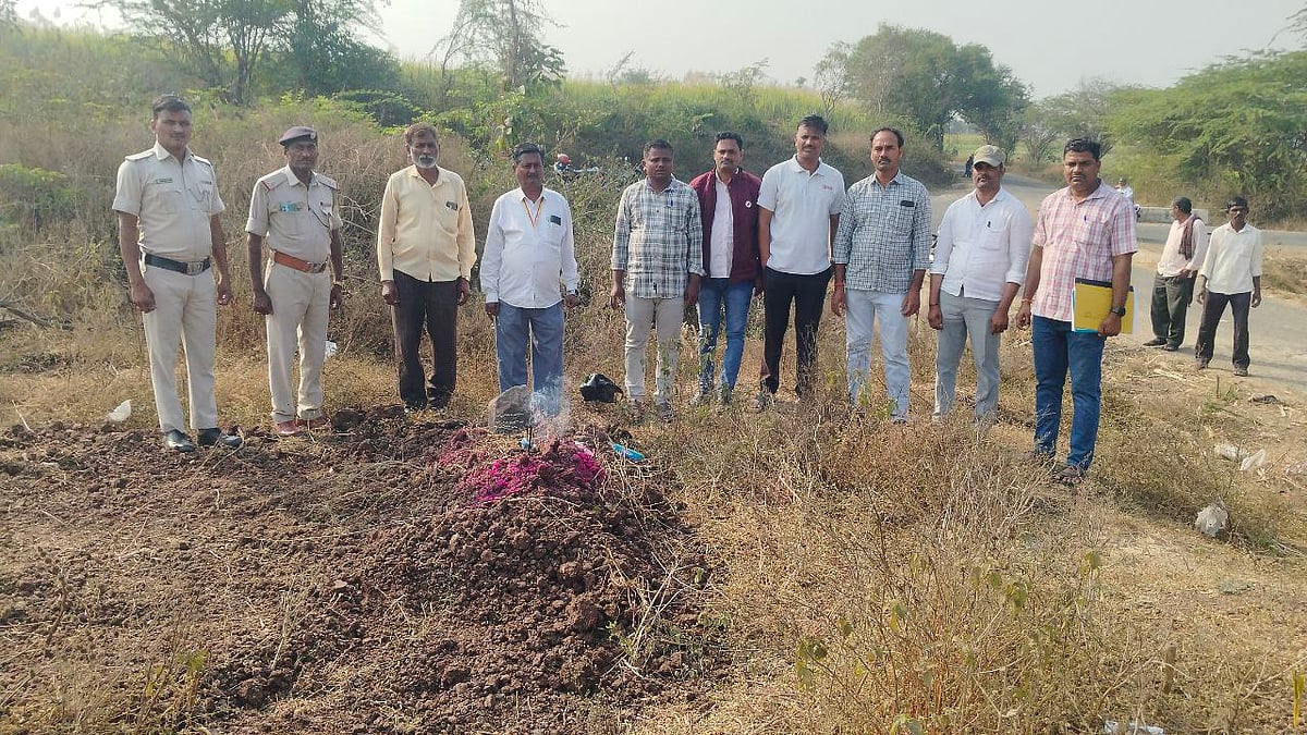 ಚಿಕ್ಕೋಡಿ: ನವಜಾತ ಹೆಣ್ಣು ಶಿಶುವಿನ ಶವ ಪತ್ತೆ– ಪೊಲೀಸರಿಂದ ಅಂತ್ಯಕ್ರಿಯೆ