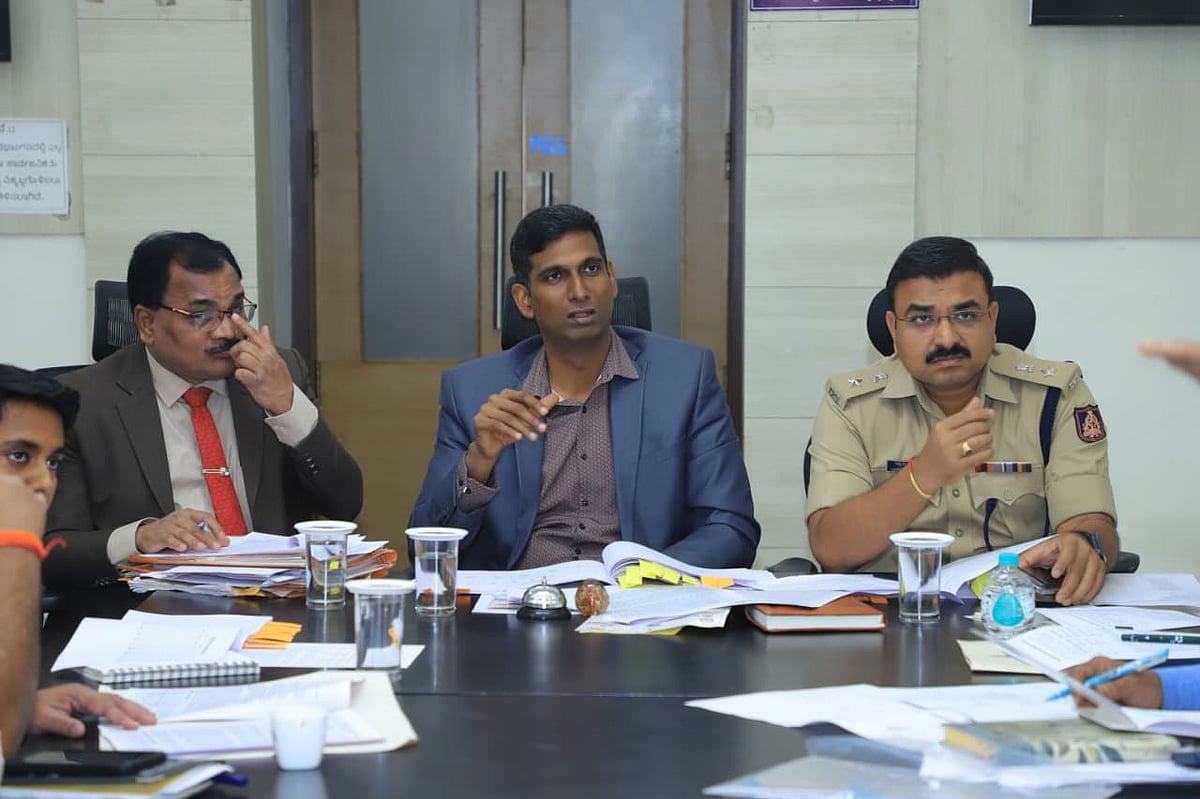 ಅಪಘಾತ ತಡೆಗೆ ಮುಂಜಾಗ್ರತ ಕ್ರಮ: ಜಿಲ್ಲಾಧಿಕಾರಿ ಡಾ.ಆನಂದ ಕೆ. ಸೂಚನೆ