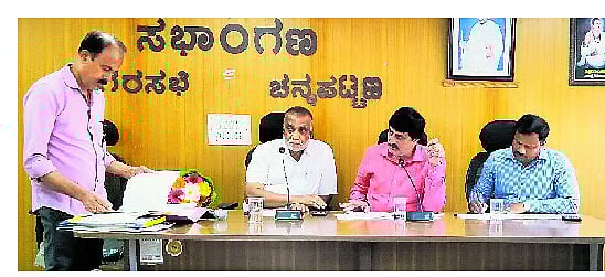 ಎಂಸಿಡಿಸಿಸಿ ಬ್ಯಾಂಕ್‌: ದೊಡ್ಡಸ್ವಾಮೇಗೌಡ ಅಧ್ಯಕ್ಷ