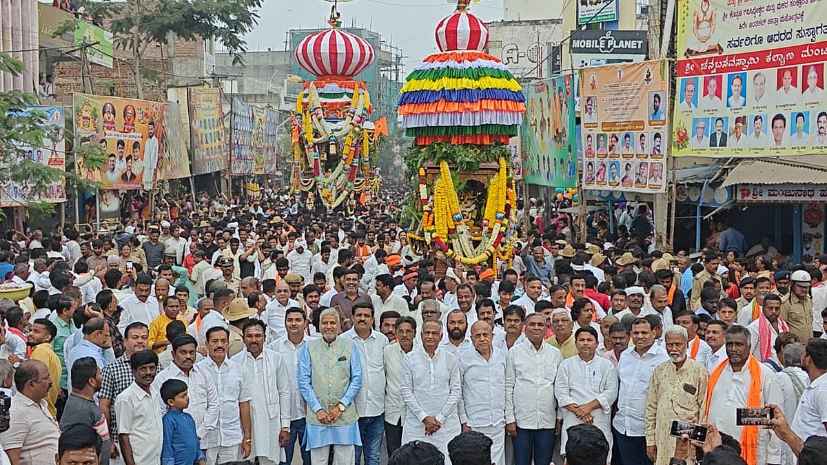 ಗಂಗಾವತಿ: ಸಂಭ್ರಮದ ಚನ್ನಬಸವ ತಾತನ ಜೋಡು ರಥೋತ್ಸವ