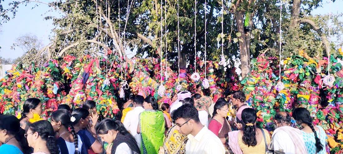 ಬೈಲಹೊಂಗಲ: ಮರಕುಂಬಿ ಚಾಮುಂಡೇಶ್ವರಿ ದೇವಿ ಜಾತ್ರೋತ್ಸವಕ್ಕೆ ಭರದ ಸಿದ್ಧತೆ